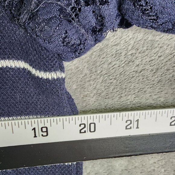 Womens Navy Ann Taylor Loft Striped Crop Top Lace Sleeves Round Neck Size M - Picture 7 of 9